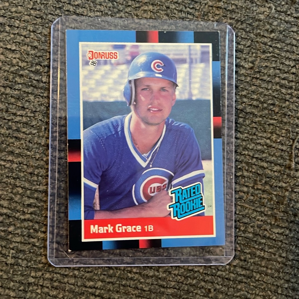 MARK GRACE CUBS ROOKIE CARD